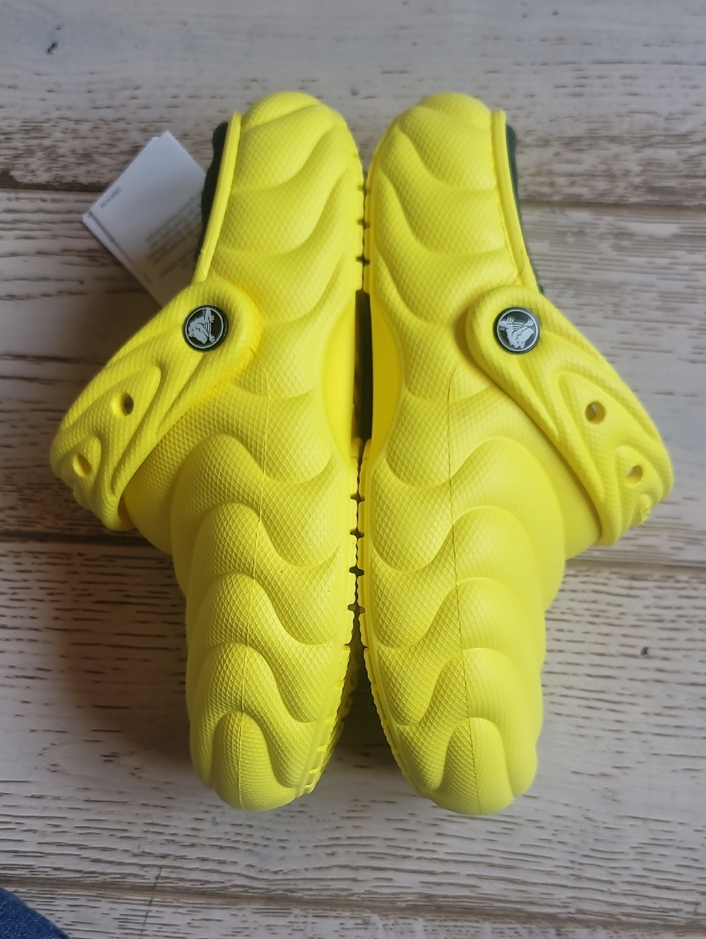 Crocs Classic Lined Overpuff Clogs color Cyber Yellow Mens 5 W's 7 - Picture 9 of 12